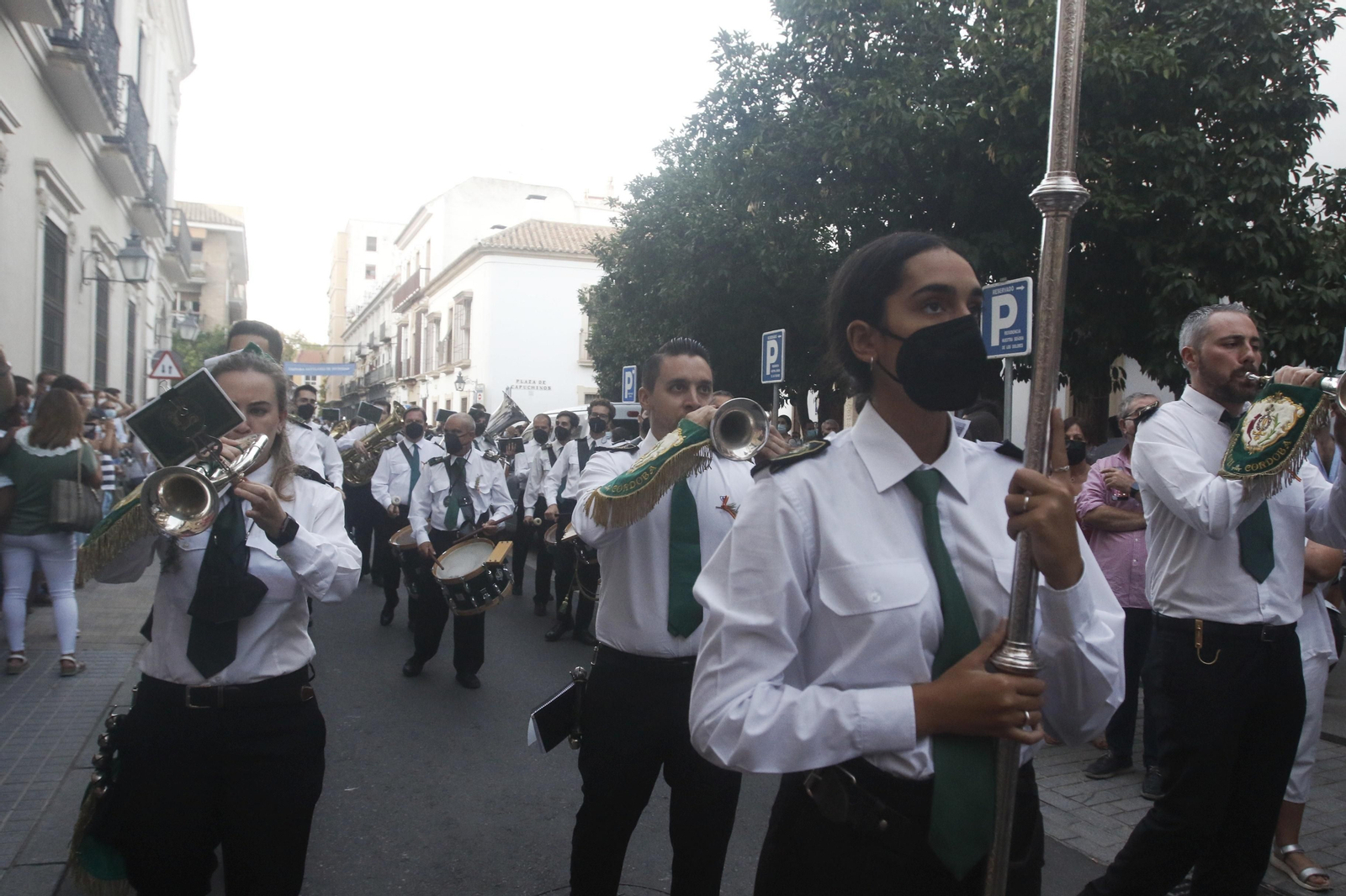 La procesión de la Divina Pastora de Capuchinos de Córdoba, en imágenes