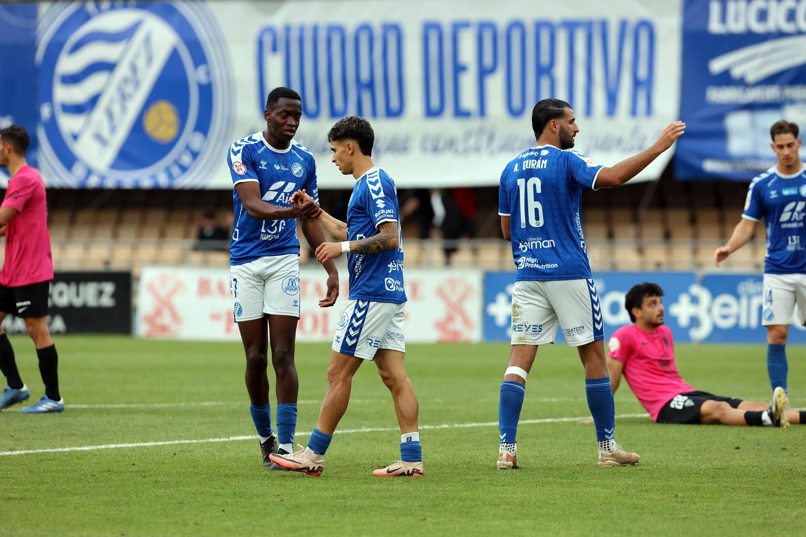 Imágenes del Xerez DFC contra San Fernando CD en Chapín