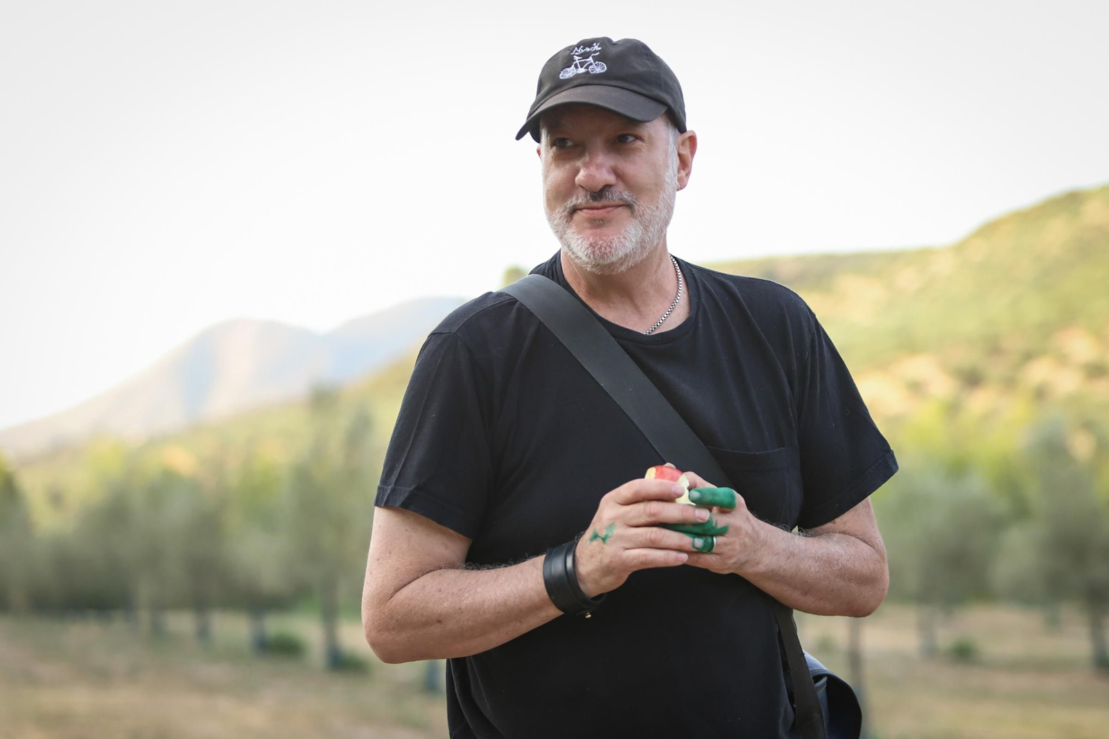 Las mejores imágenes del posado para Spencer Tunick en un olivar granadino.