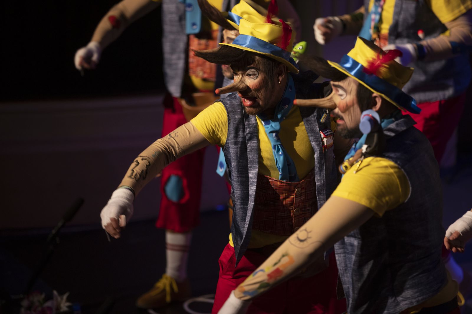 Imágenes de la actuación de la murga de Ayamonte "Los embusteros" en el Carnaval Colombino