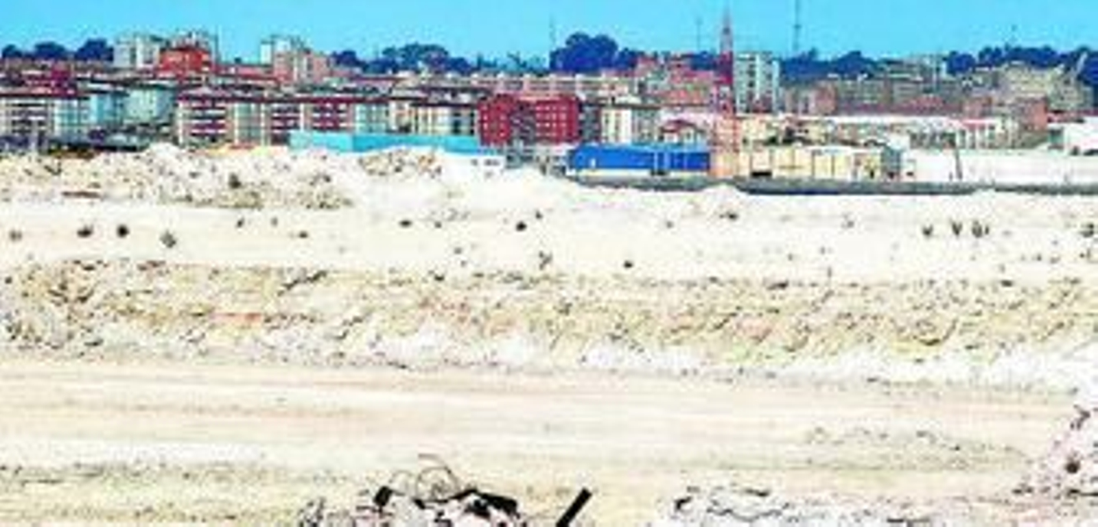 Balsas de fosfoyesos en la marisma de Huelva.