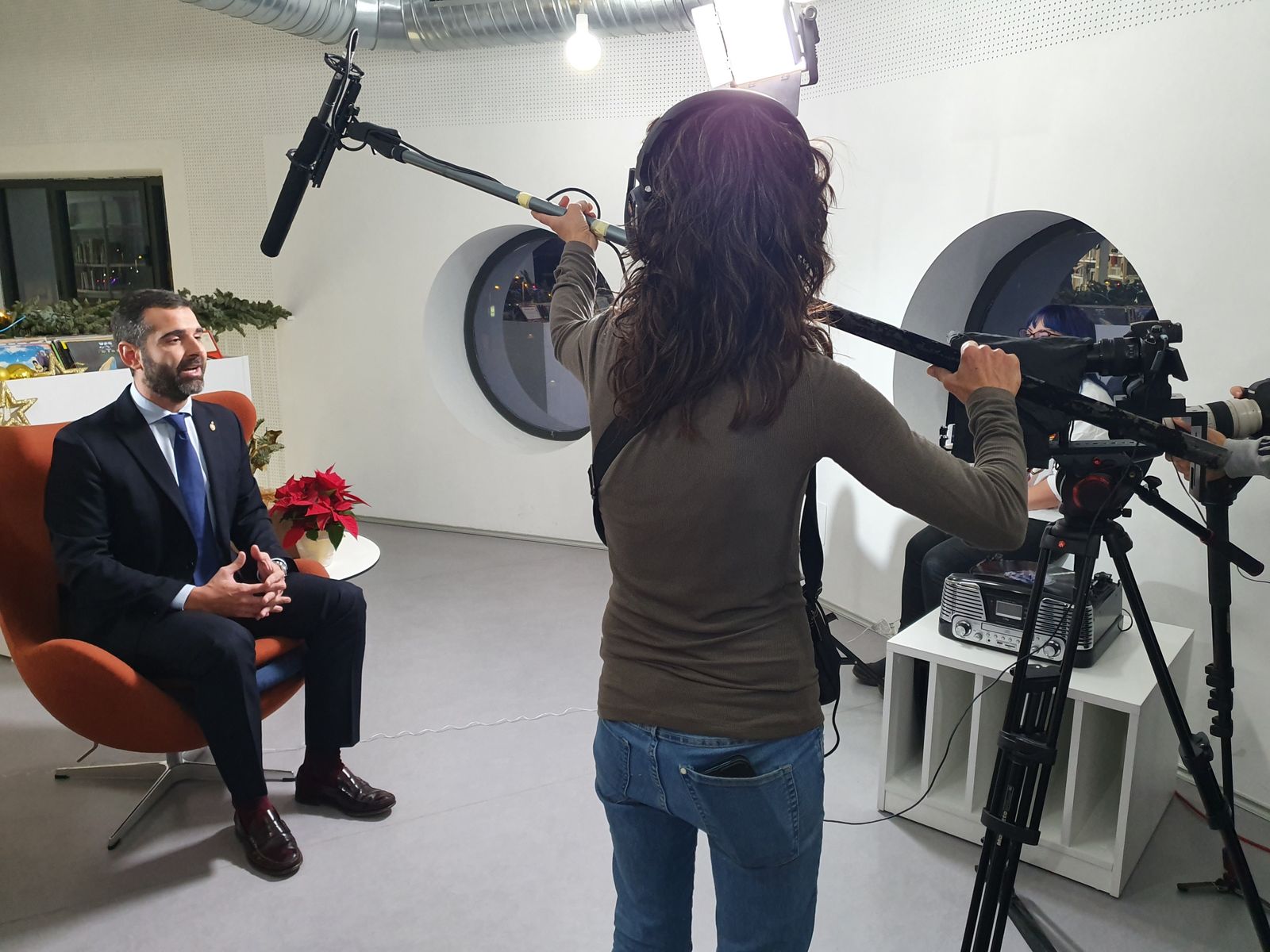 El alcalde asegura que en 2020 “la ciudad va a seguir avanzando” en su mensaje de Navidad.