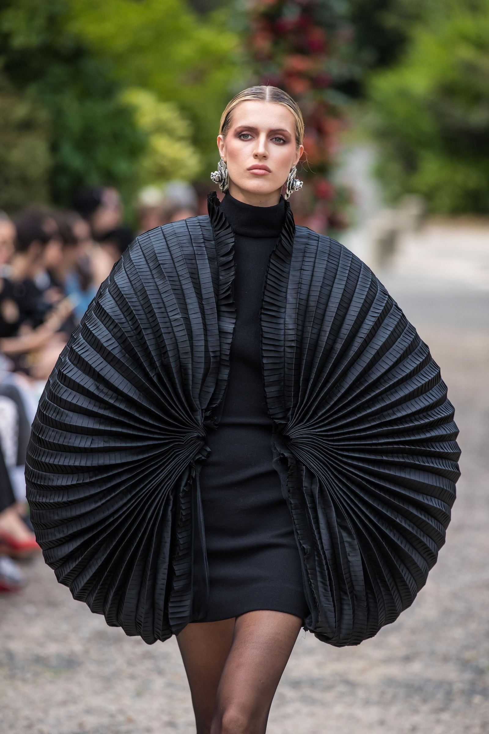 El desfile de Juana Martín en París, en imágenes