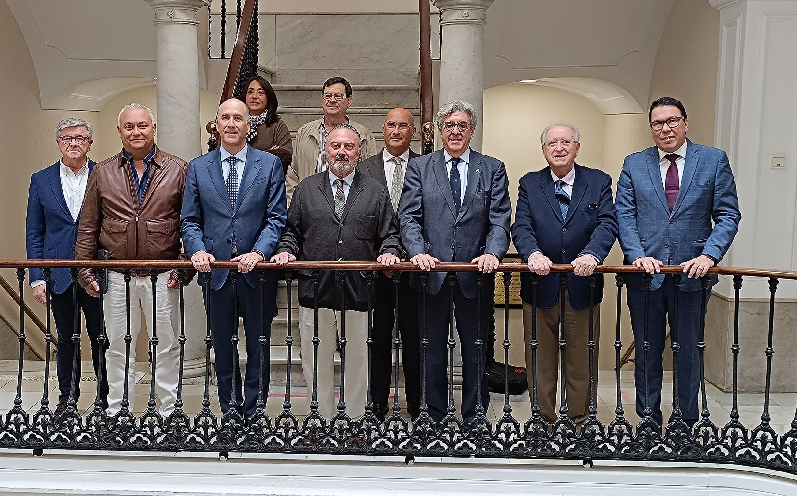 Colegios Profesionales de Cádiz impulsan la creación de una asociación provincial