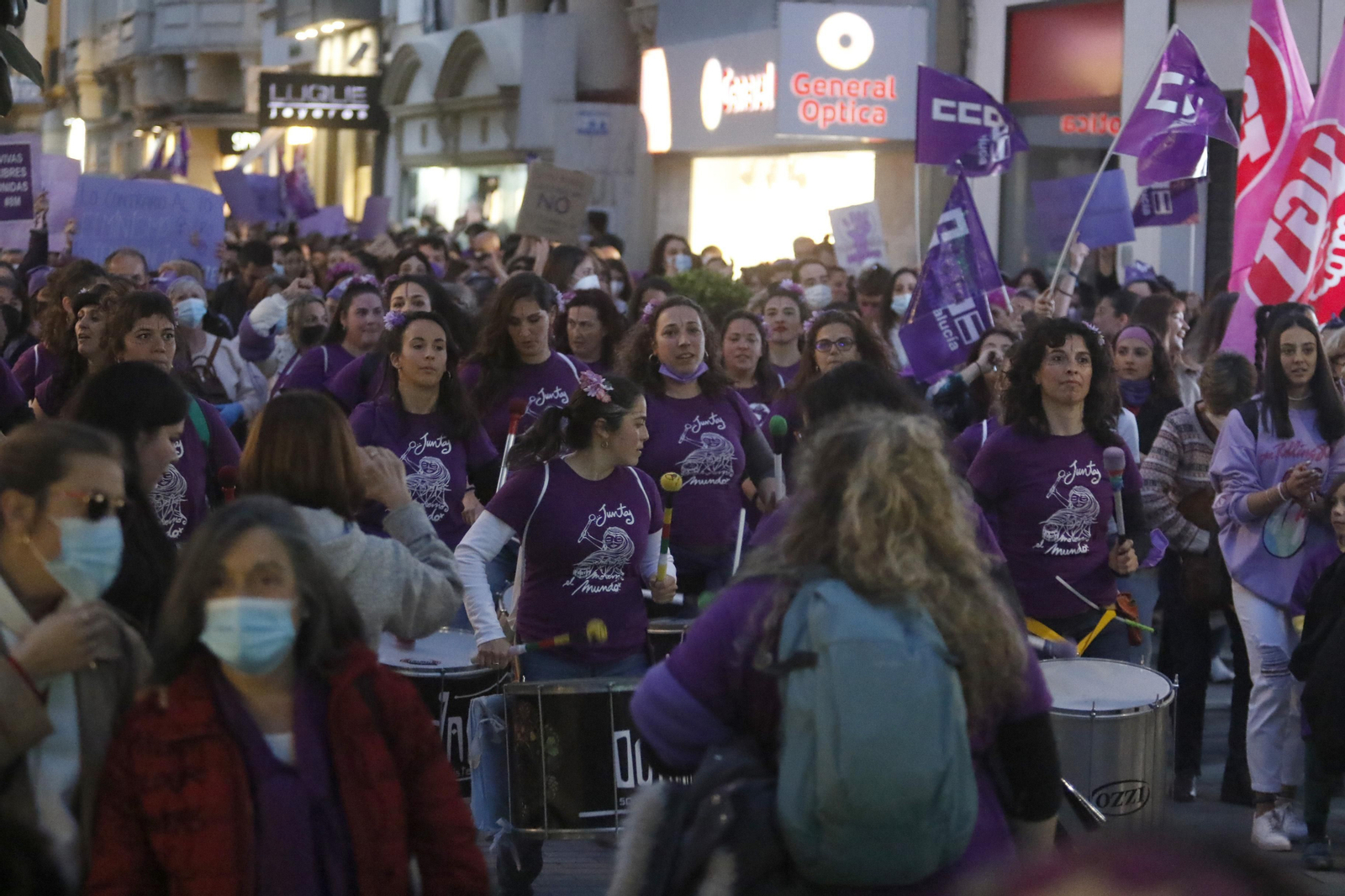 La manifestación del 8M en Córdoba, en fotografías