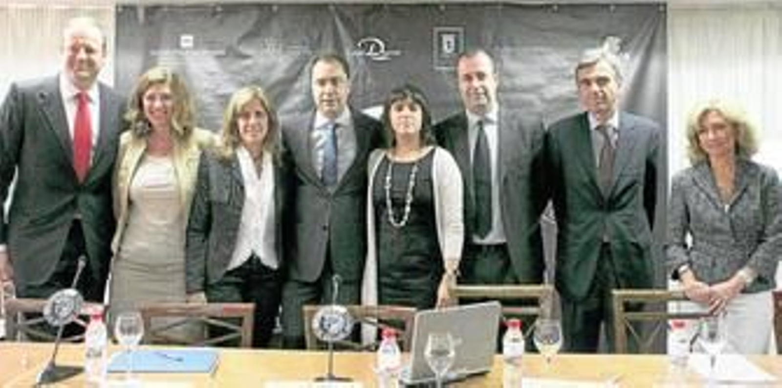 Los responsables de las editoriales participantes en el proyecto de la plataforma digital Libranda.