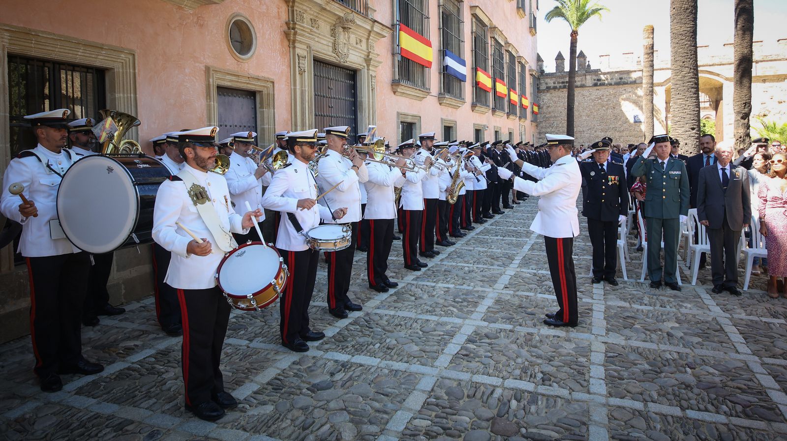 Emotivo acto por el Día de la Policía Nacional celebrado en Jerez