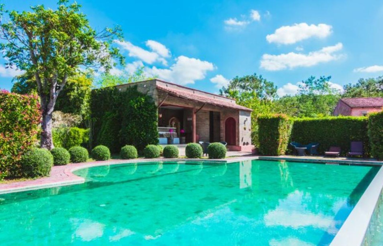 Quiero una piscina en mi jardín: ¿cuál elegir?