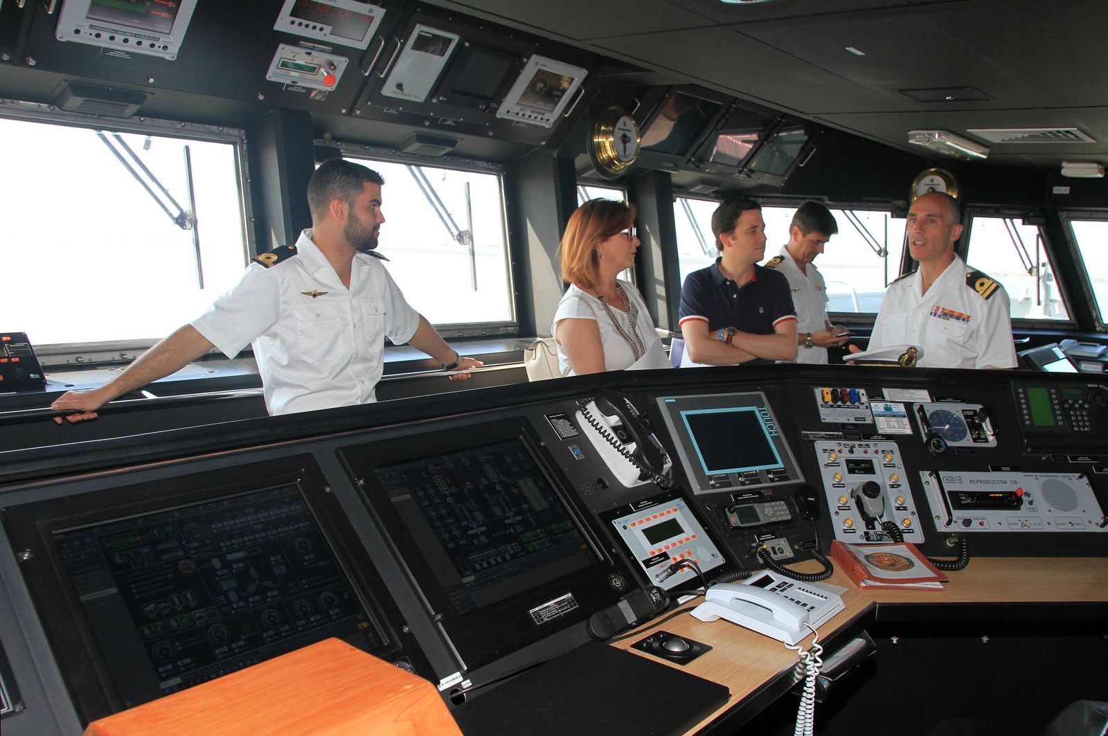 Imágenes de la Fragata Cristóbal Colón F-105