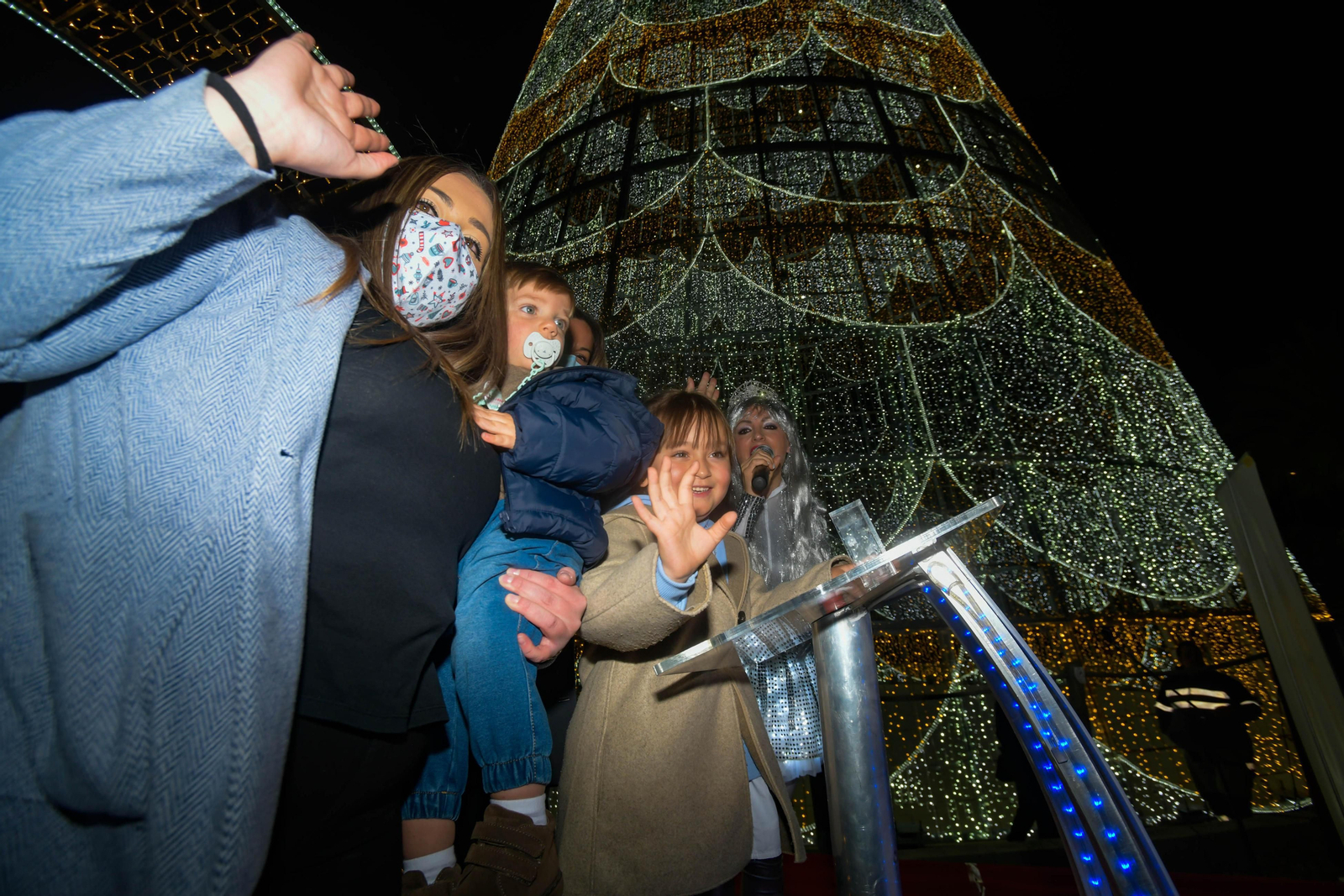 El encendido de la Navidad 2021 en el centro comercial Nevada Shopping, en imágenes