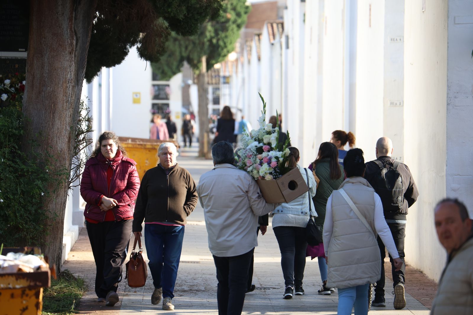 Las imágenes del día de Todos los Santos en el cementerio de San Rafael de Córdoba