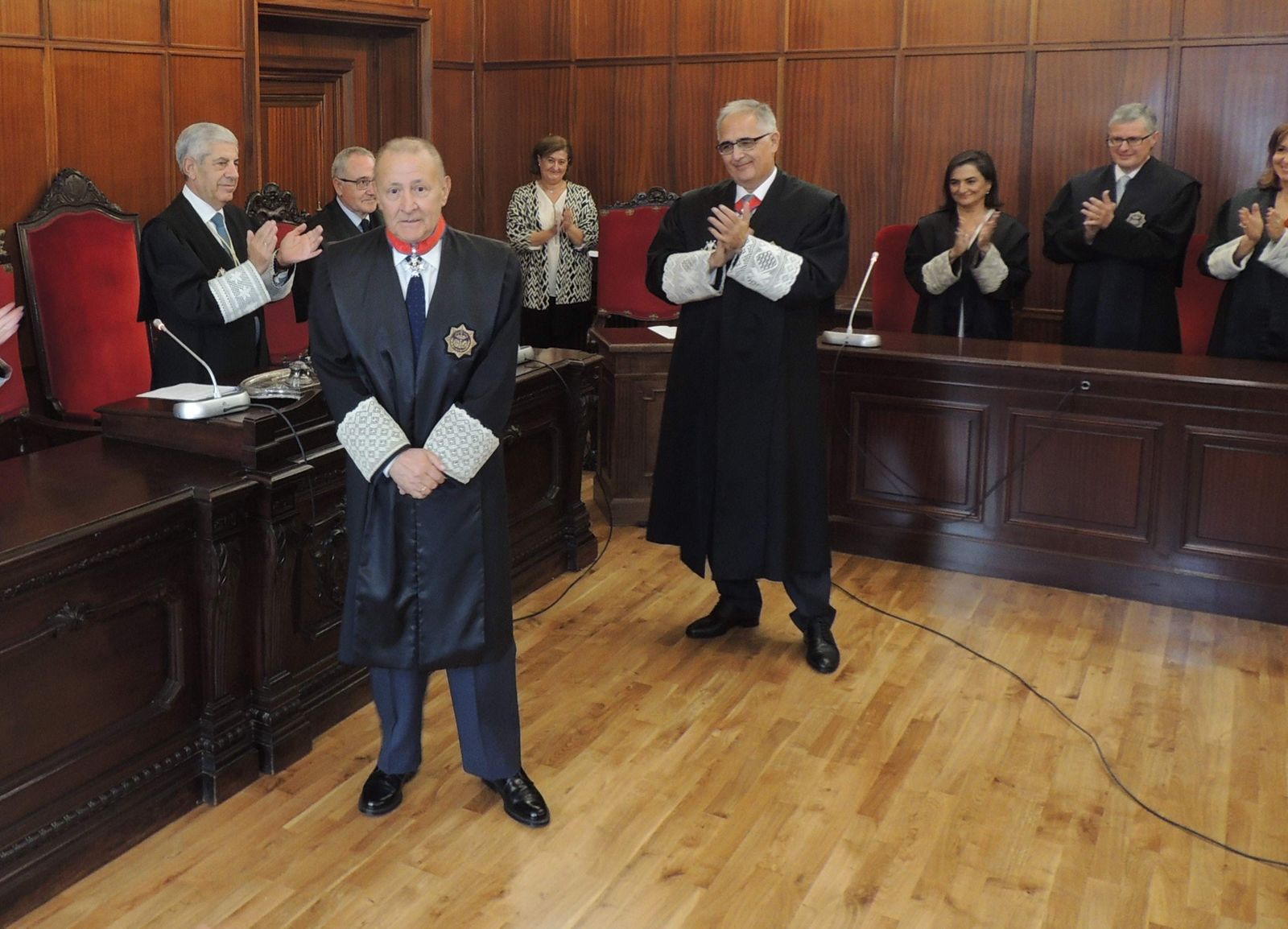 Federico Alarcón recibe el homenaje de sus compañeros