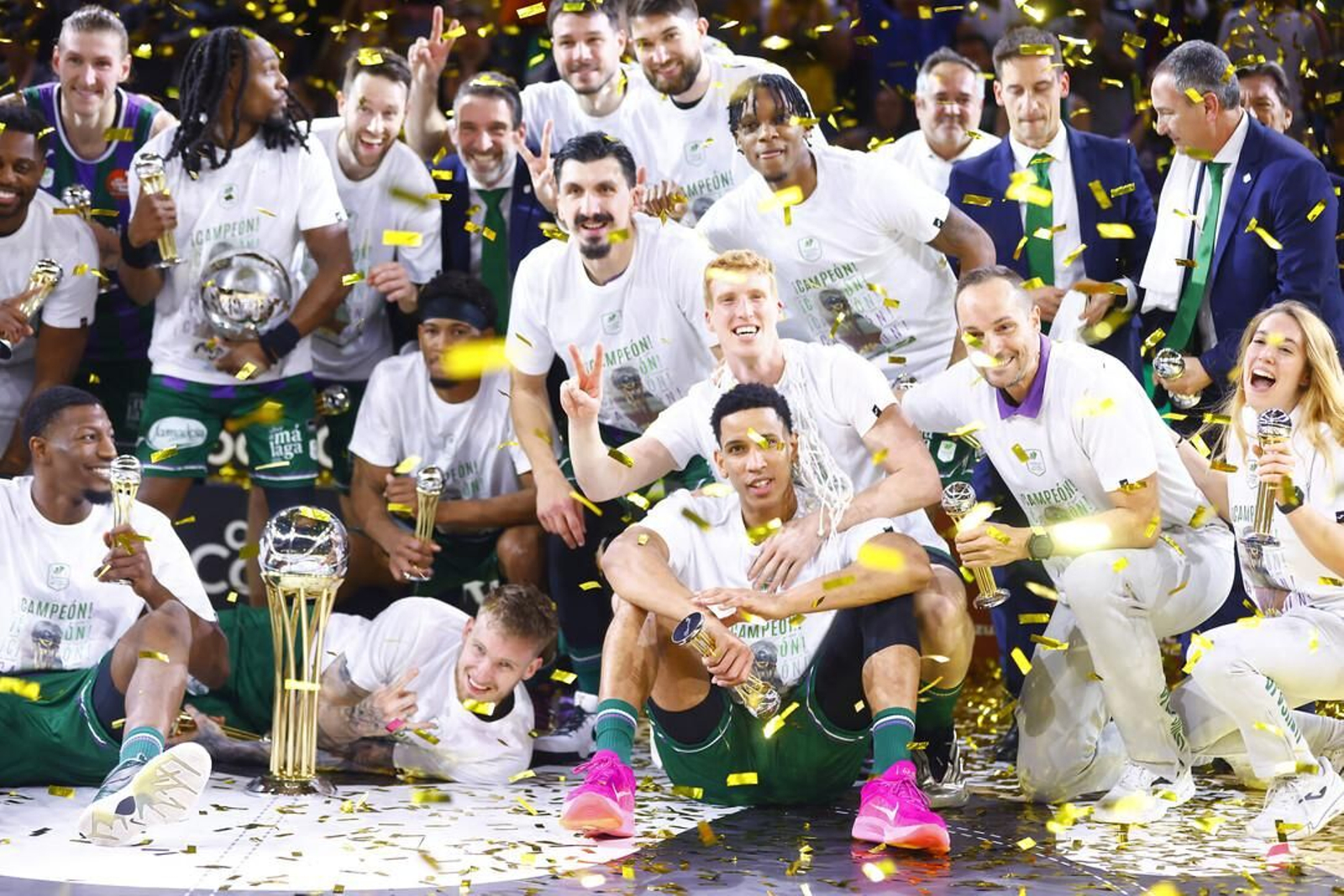 El Unicaja, campeón de Copa: Todas las imágenes del partido, la fiesta y la llegada a Málaga