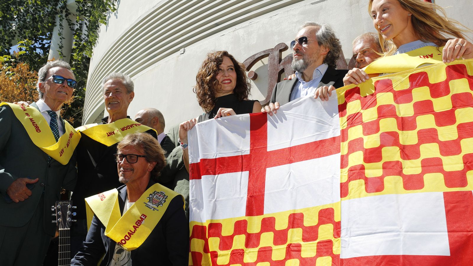 Díaz Ayuso, con los embajadores de Tabarnia en Madrid