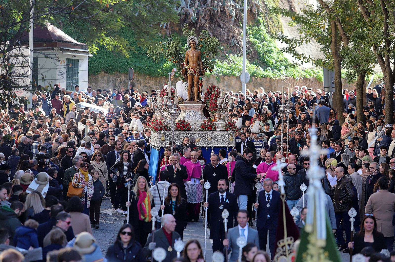 Imágenes de la procesión de San Sebastián en Huelva
