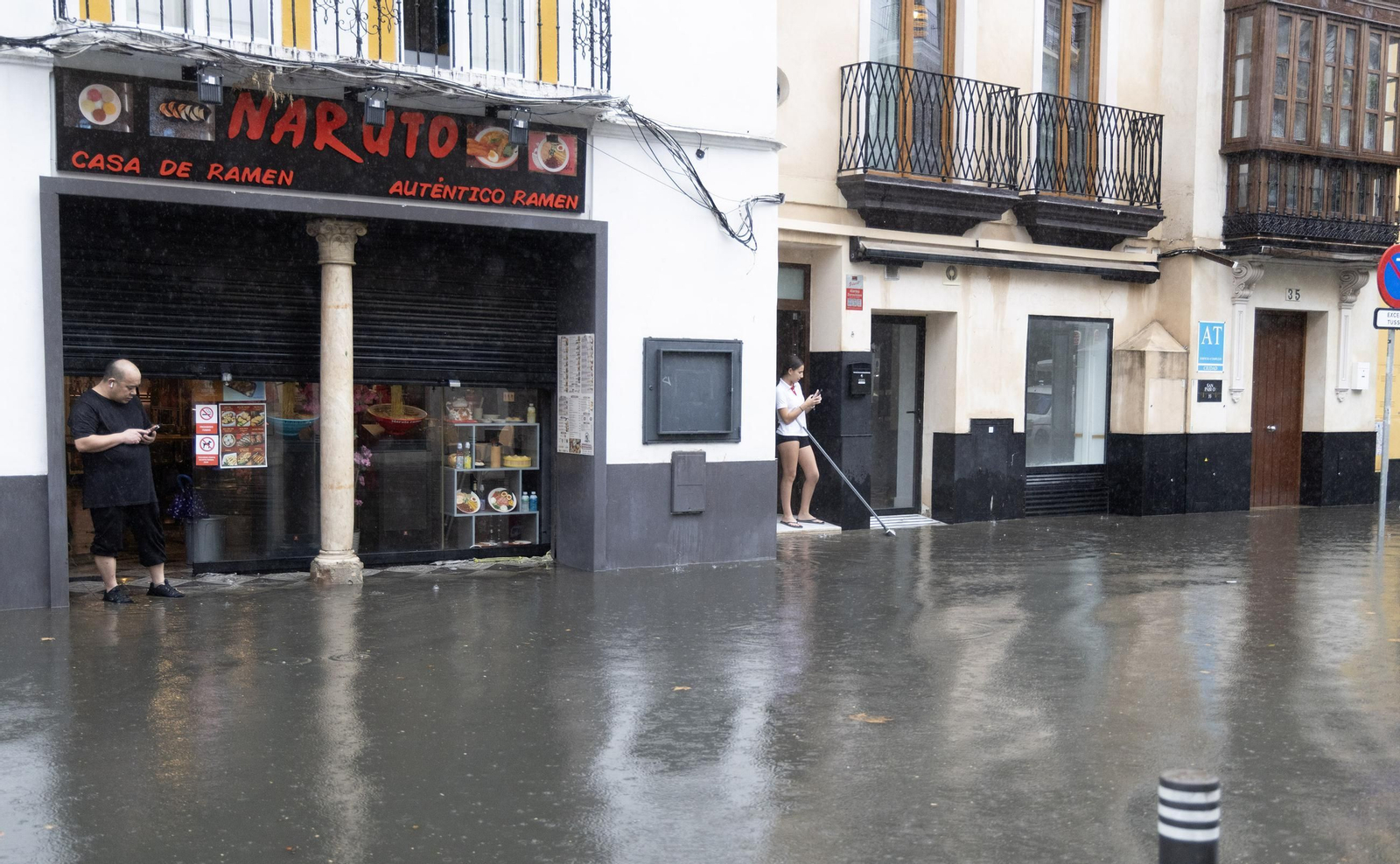 El centro de Sevilla anegado, todas las fotos.