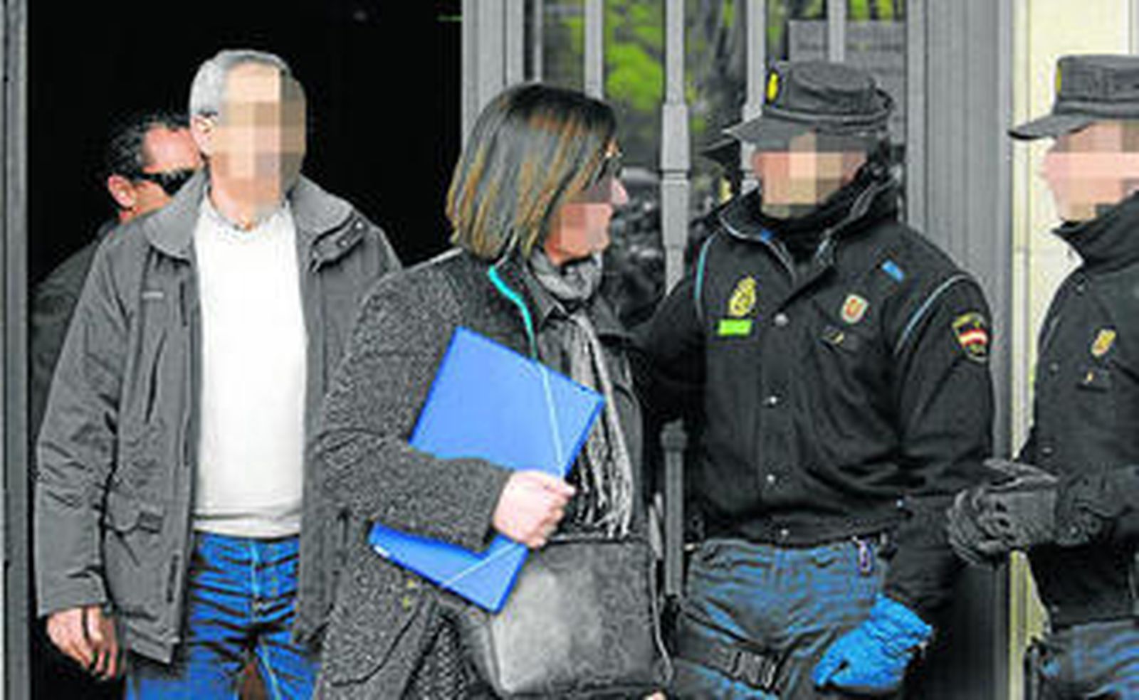 La inspectora jefe del Grume, ayer a su salida de la Audiencia de Sevilla.