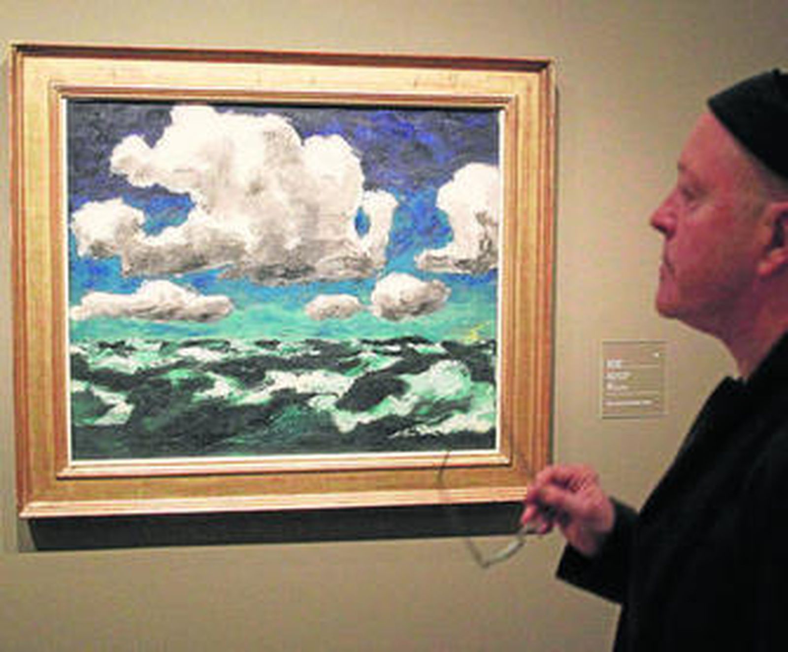 Ante 'Nubes de verano' de Emil Nolde, una de las obras maestras seleccionadas.