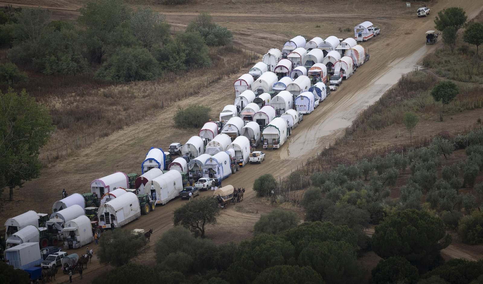 Las impresionantes fotos del camino del Rocío