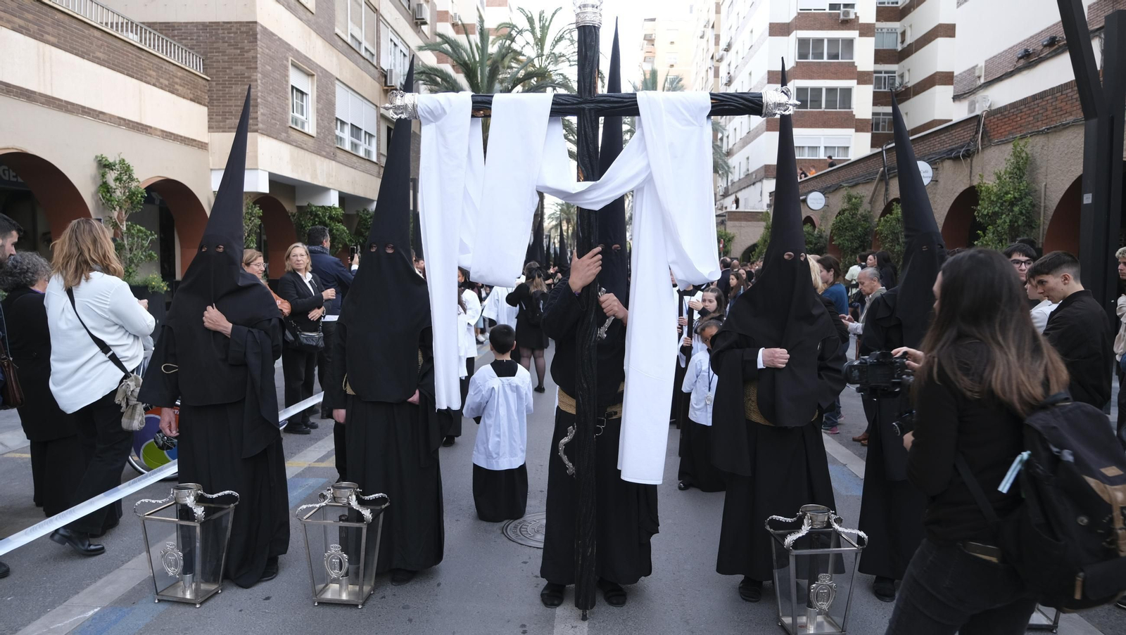 Procesión de Caridad en la Semana Santa de Almería 2025