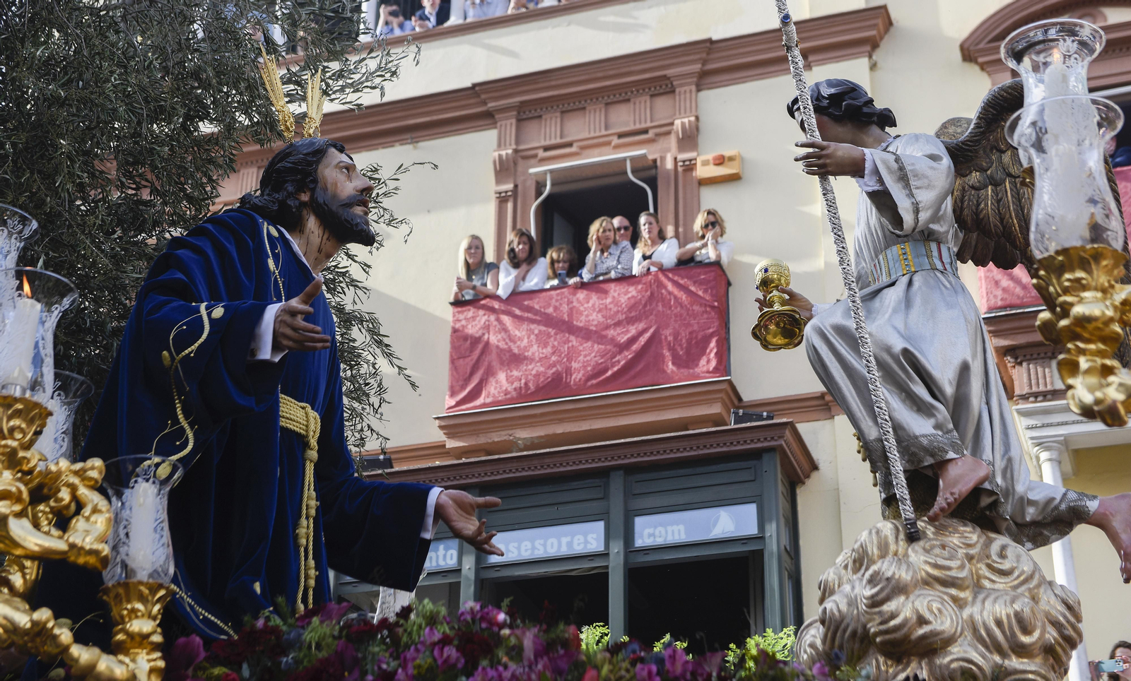 Las imágenes del Santo Entierro Grande por la Campana