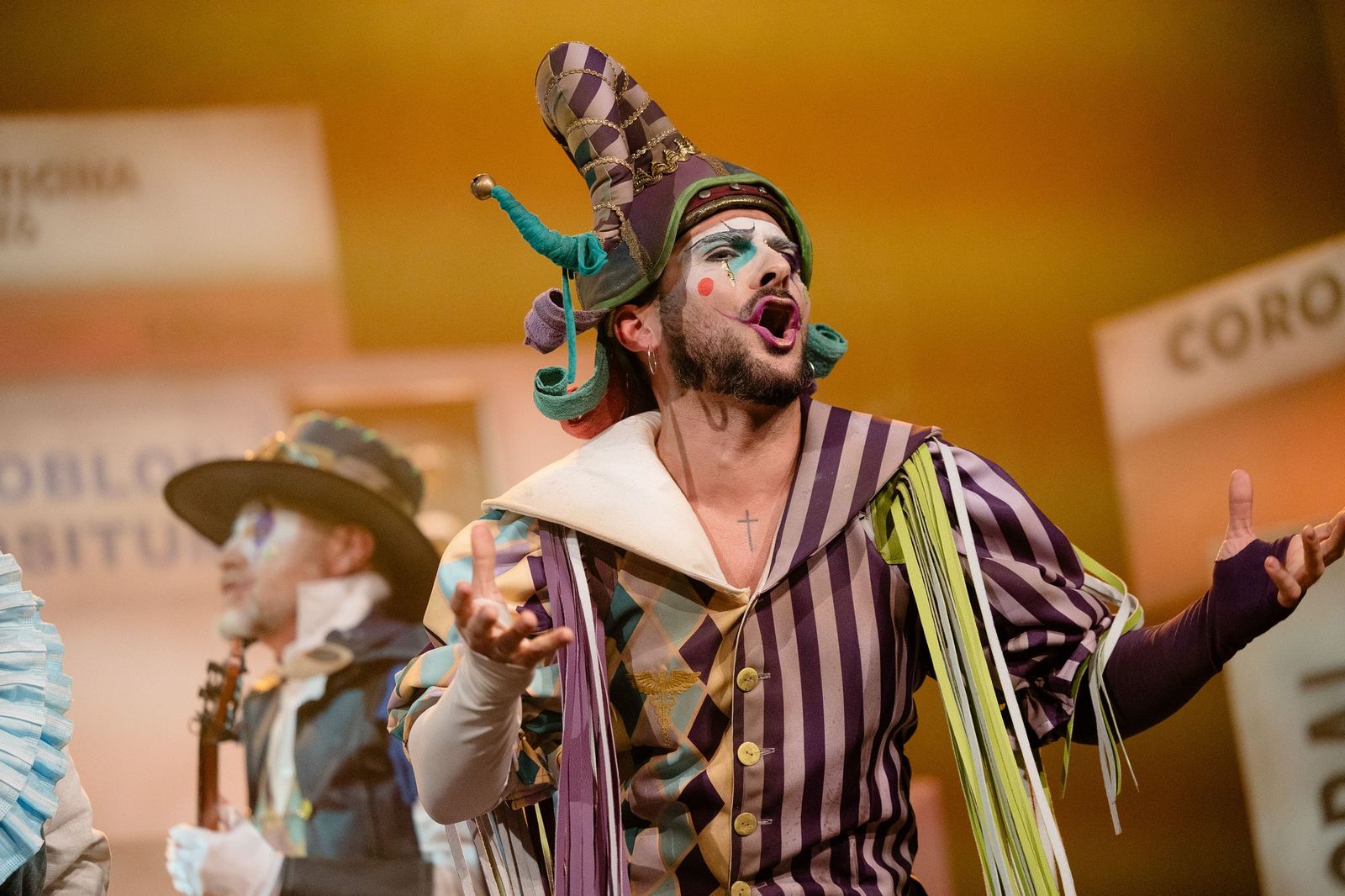 Búscate entre las mejores imágenes de la sexta sesión de cuartos de final del COAC 2026