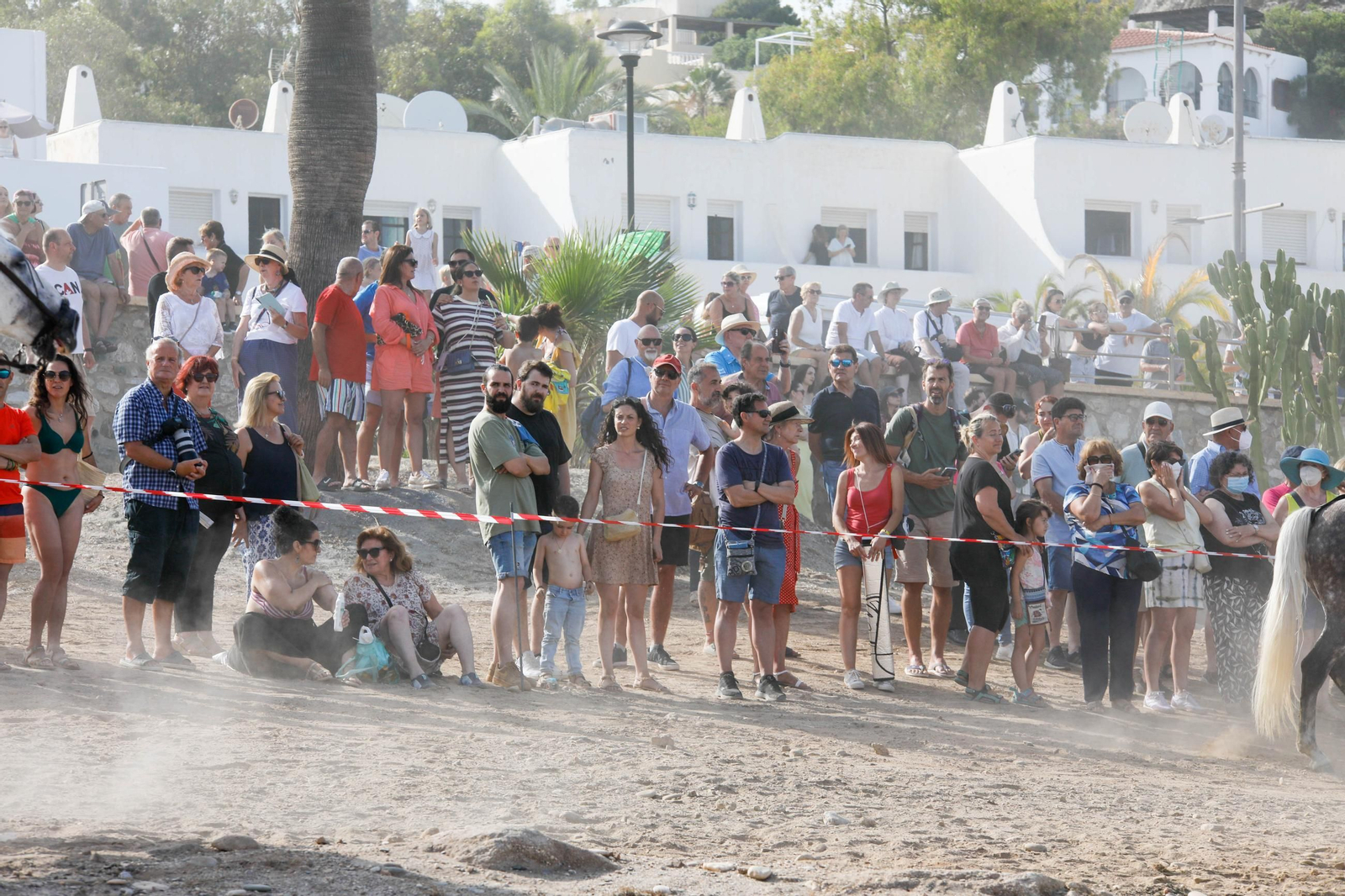 La carrera de cintas y la exhibición de caballos de los Moros y Cristianos de Mojácar, en imágenes