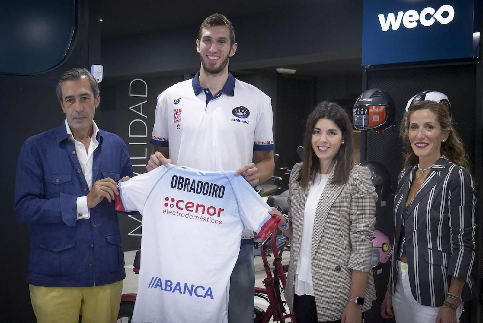 Rubén Guerrero, presentado como nuevo jugador del Obradoiro. Rubén Guerrero, presentado como nuevo jugador del Obradoiro.