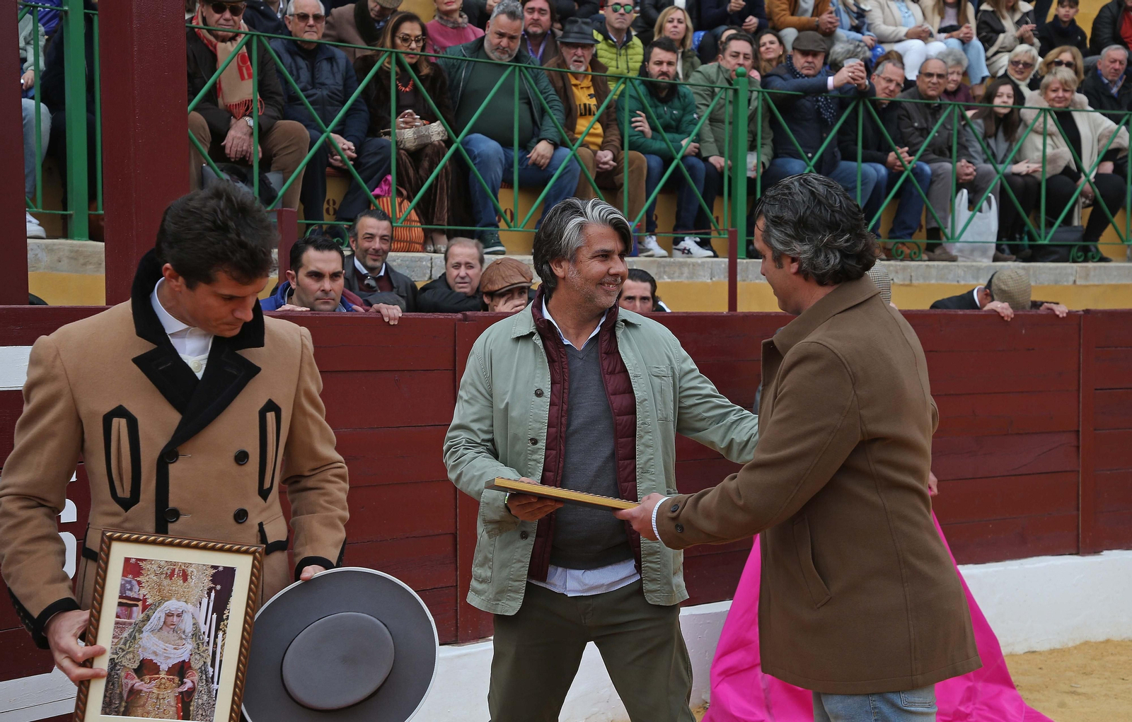 Fotos del festival taurino benéfico en La Línea