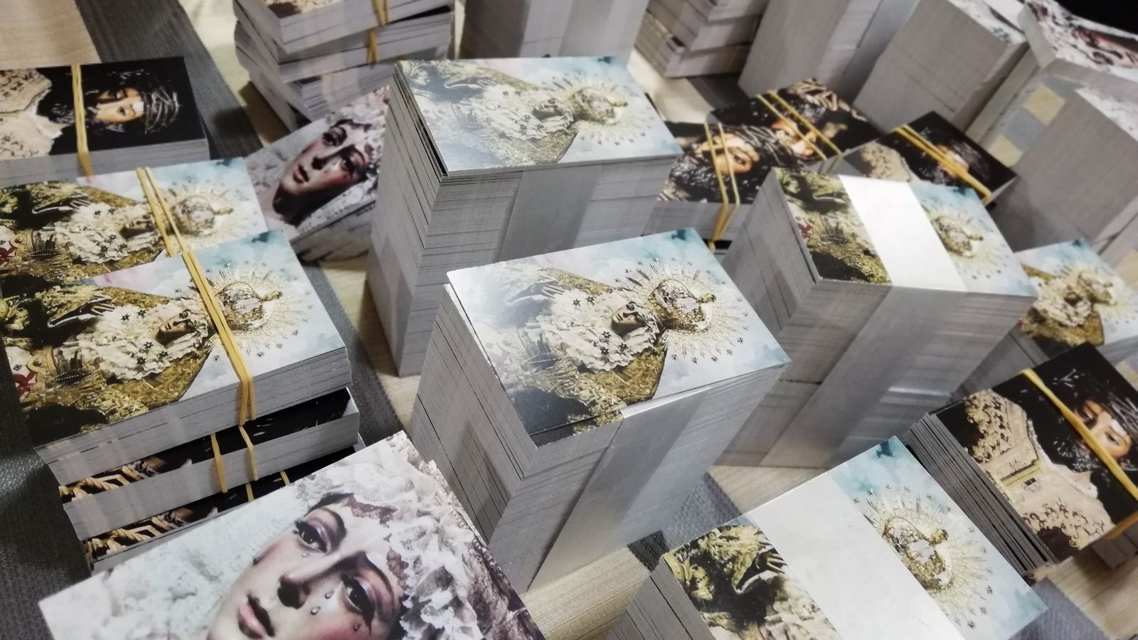 Estampas de la Esperanza Macarana y de Jesús de la Sentencia