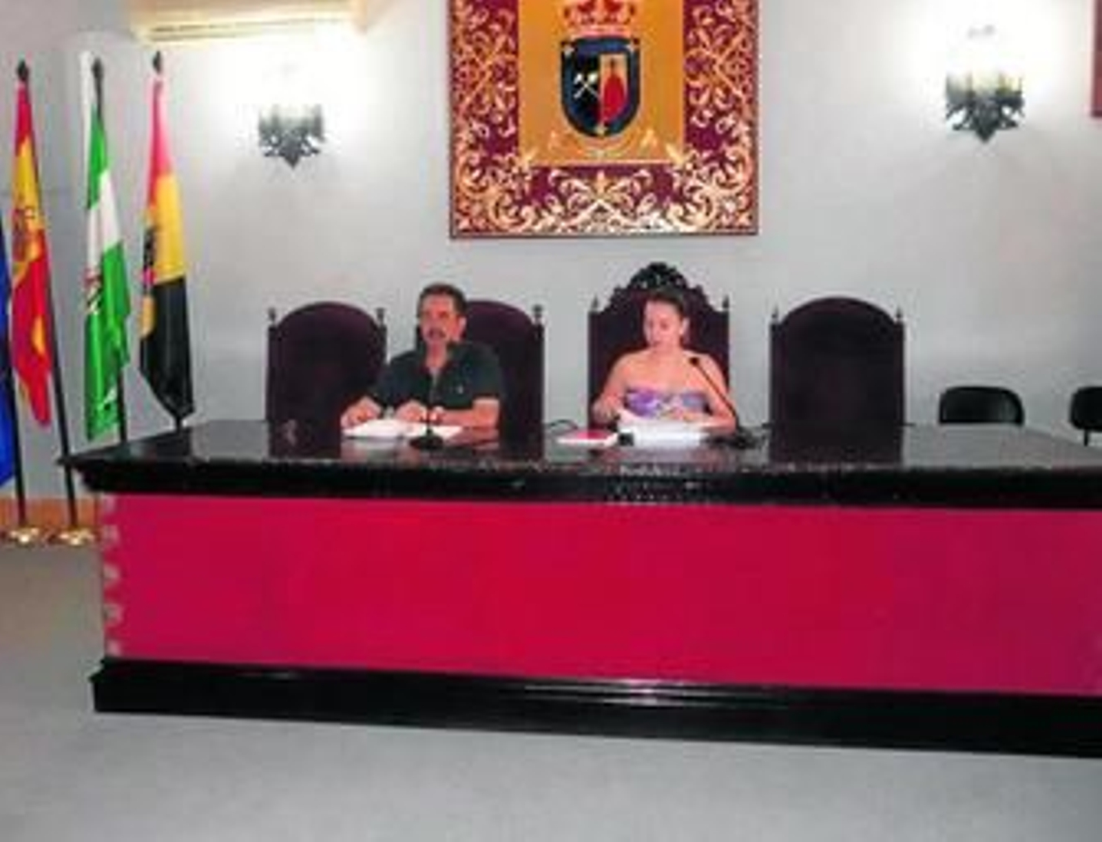 El primer teniente de alcalde, Alonso Lorenzo, y la regidora, María Gil.