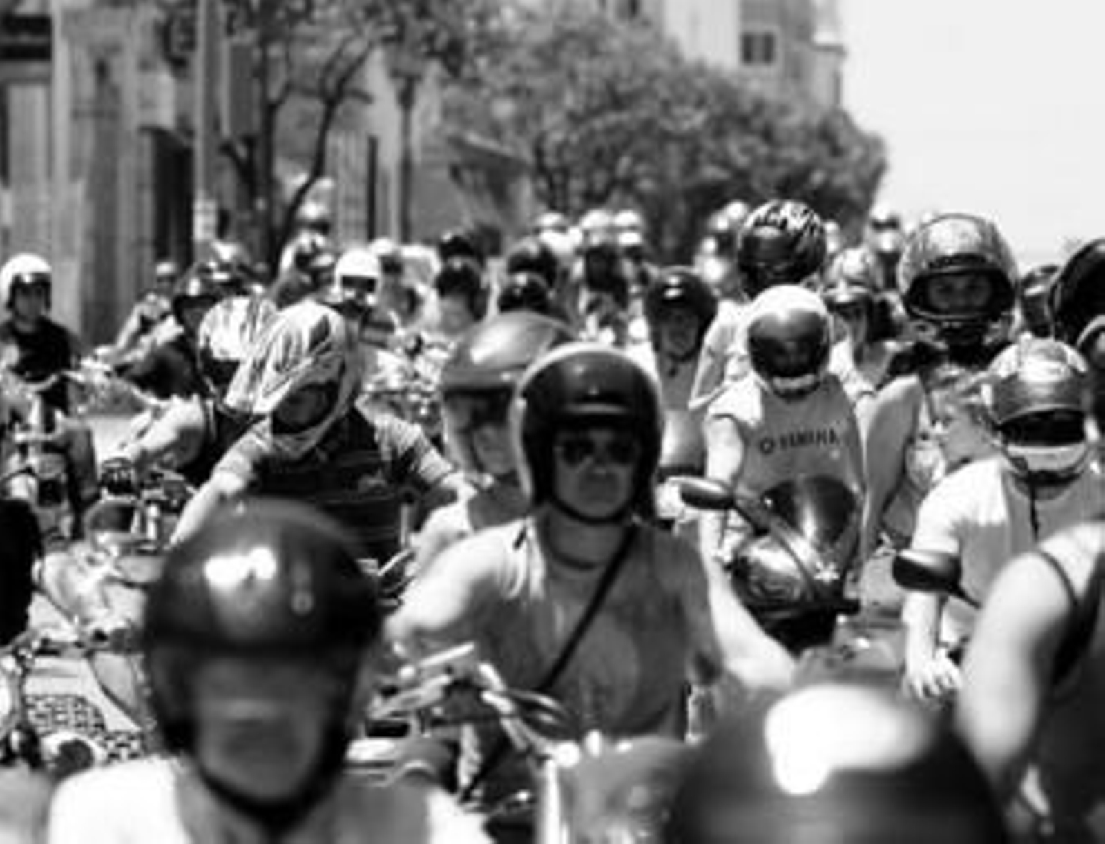 Cientos de motoristas en la concentración de La Magdalena del pasado 14 de junio.