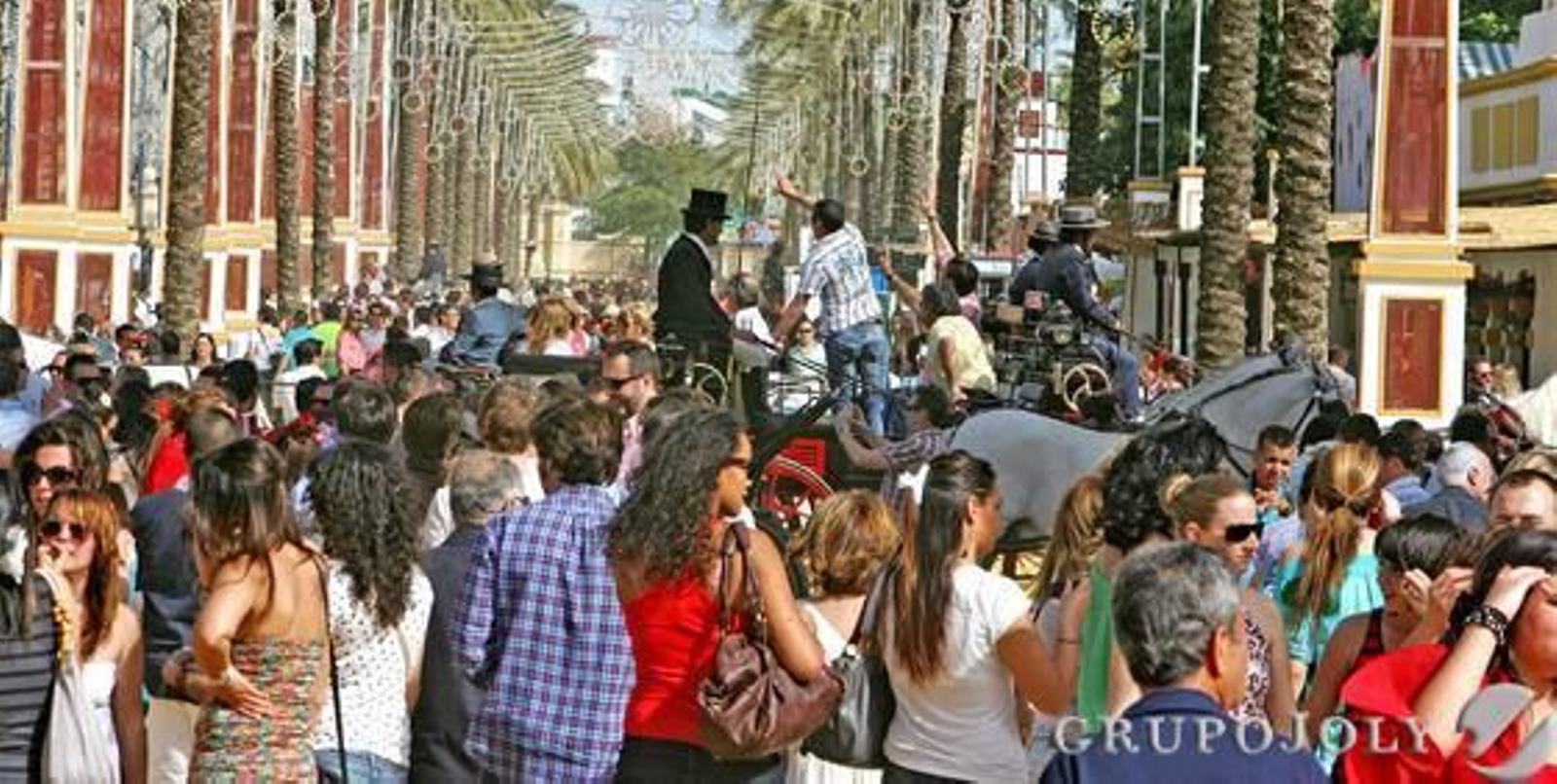 Hora punta en el Real

Foto: Pascual