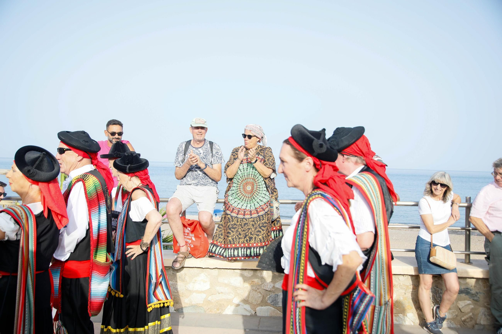 La carrera de cintas y la exhibición de caballos de los Moros y Cristianos de Mojácar, en imágenes