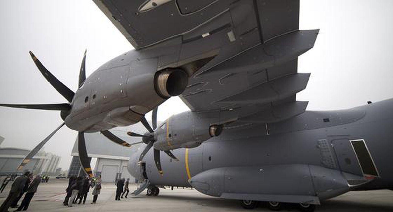 El avión militar A400M en pruebas. 

Foto: Antonio Pizarro