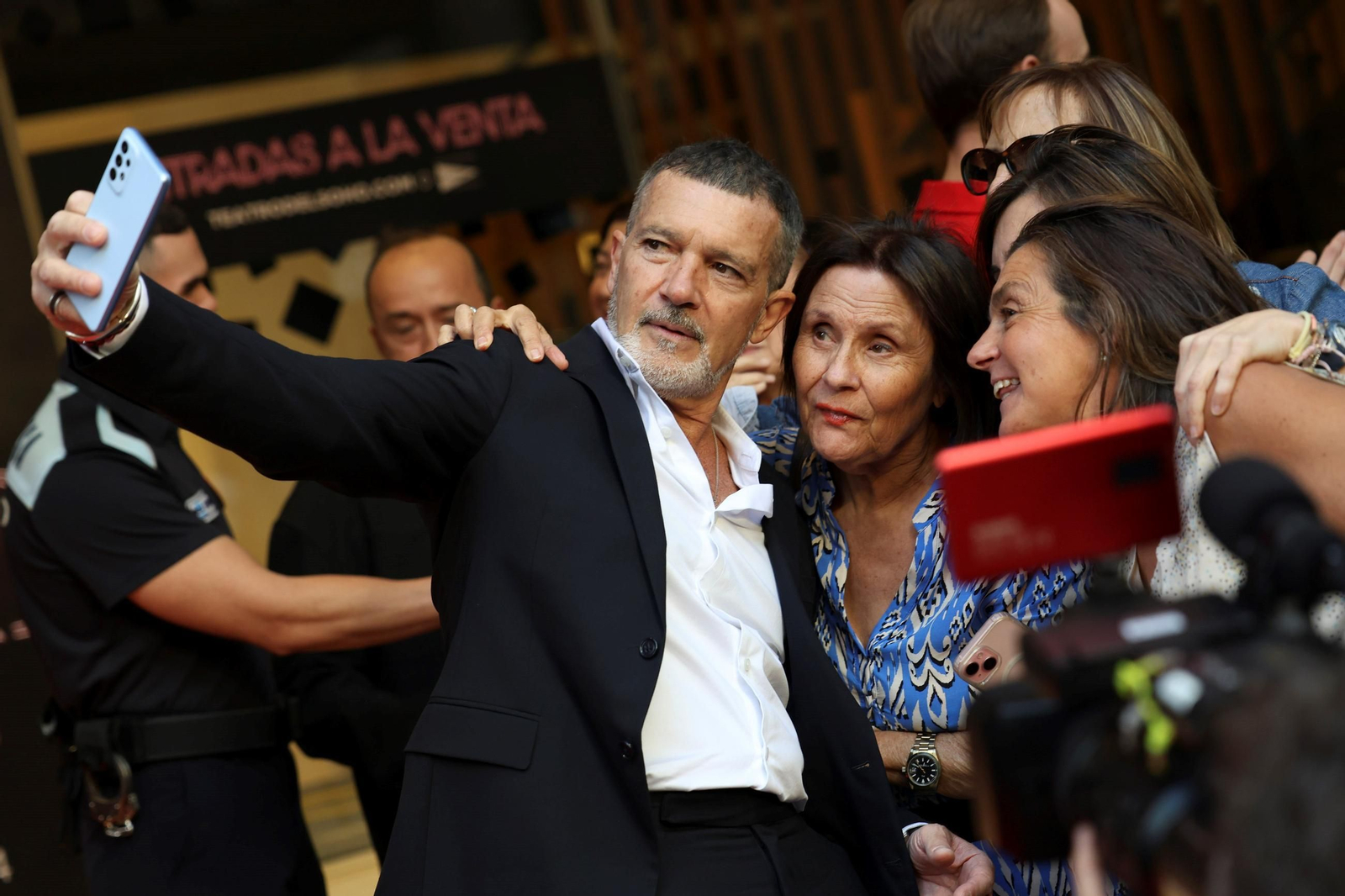 Las fotos de la alfombra roja de 'Gypsy', el nuevo musical de Antonio Banderas en Málaga.