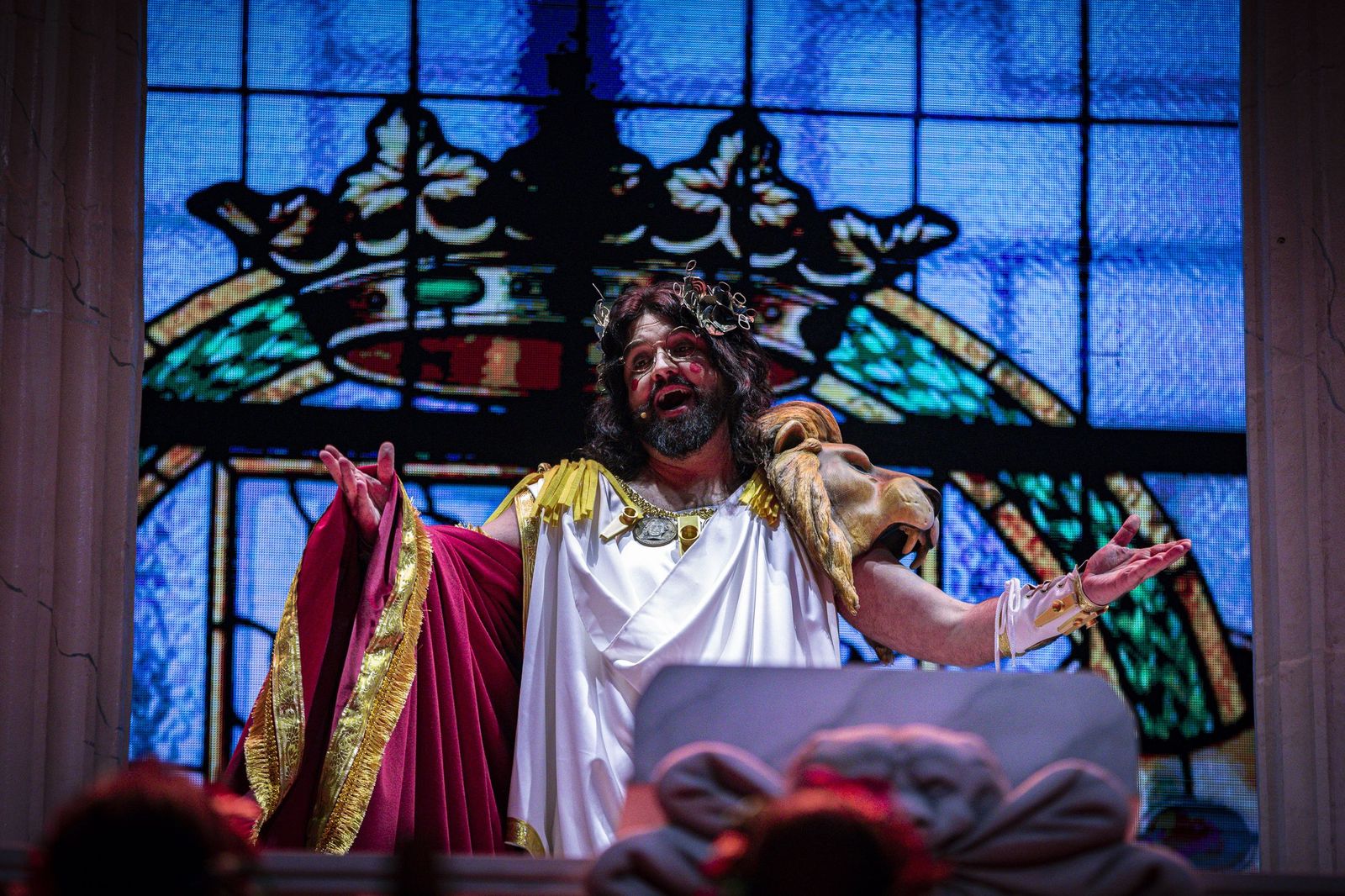 Las imágenes del pregón y la boda de Manu Sánchez en el Carnaval de Cádiz 2026