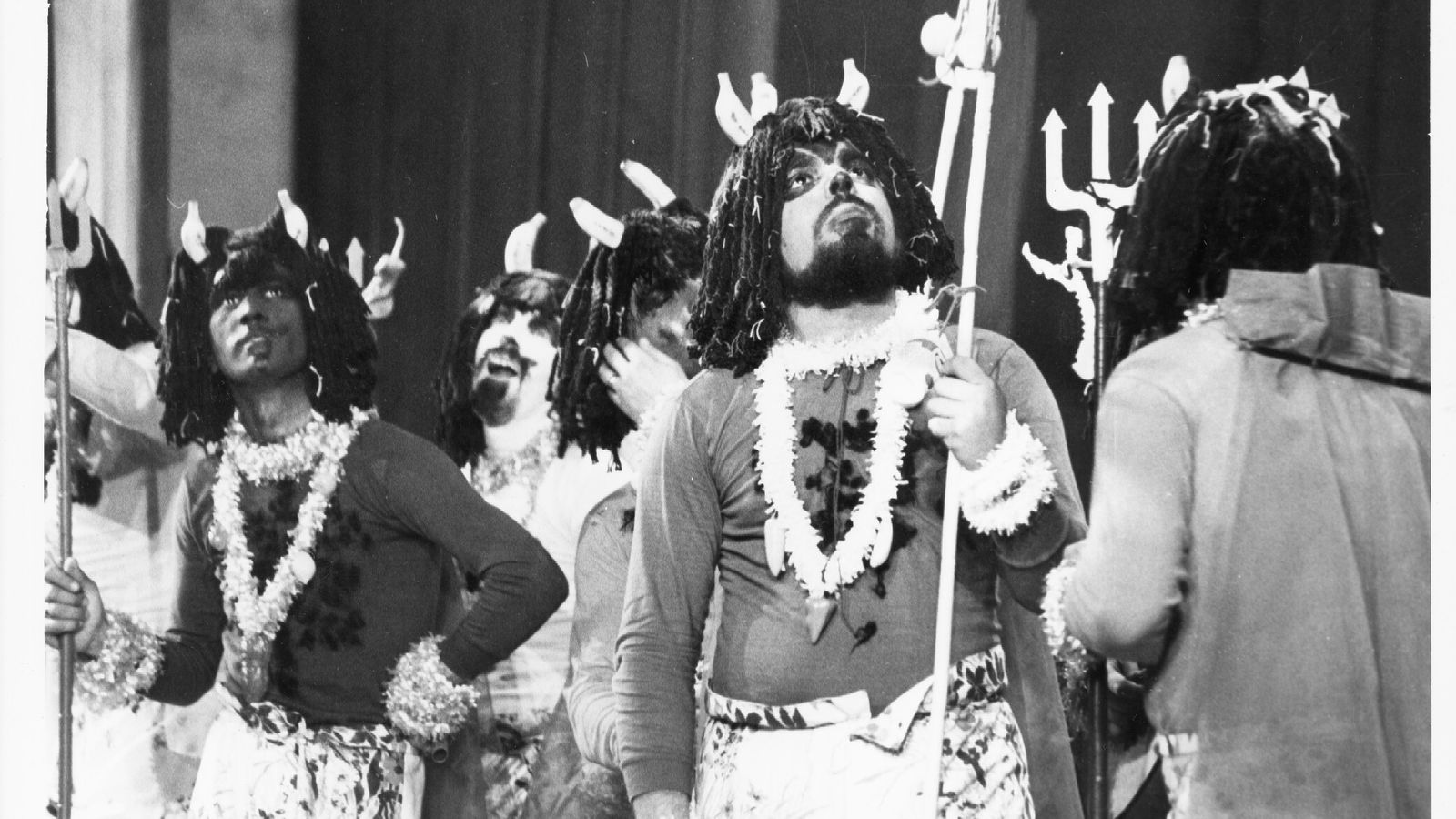 Chirigota 'Los diablillos salvajes del Caribe, que está mu lejos, mu lejos', de 1985.