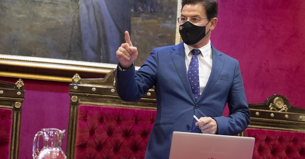 El alcalde de Granada dice que la continuidad de las restricciones son ...