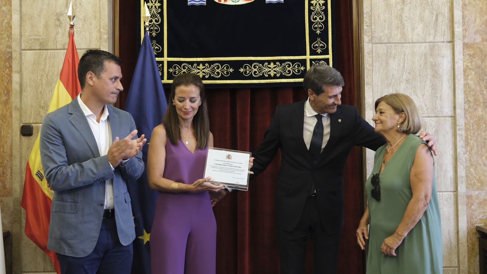 Homenaje póstumo a Hermelindo "Melo" Castro en la Subdelegación del Gobierno
