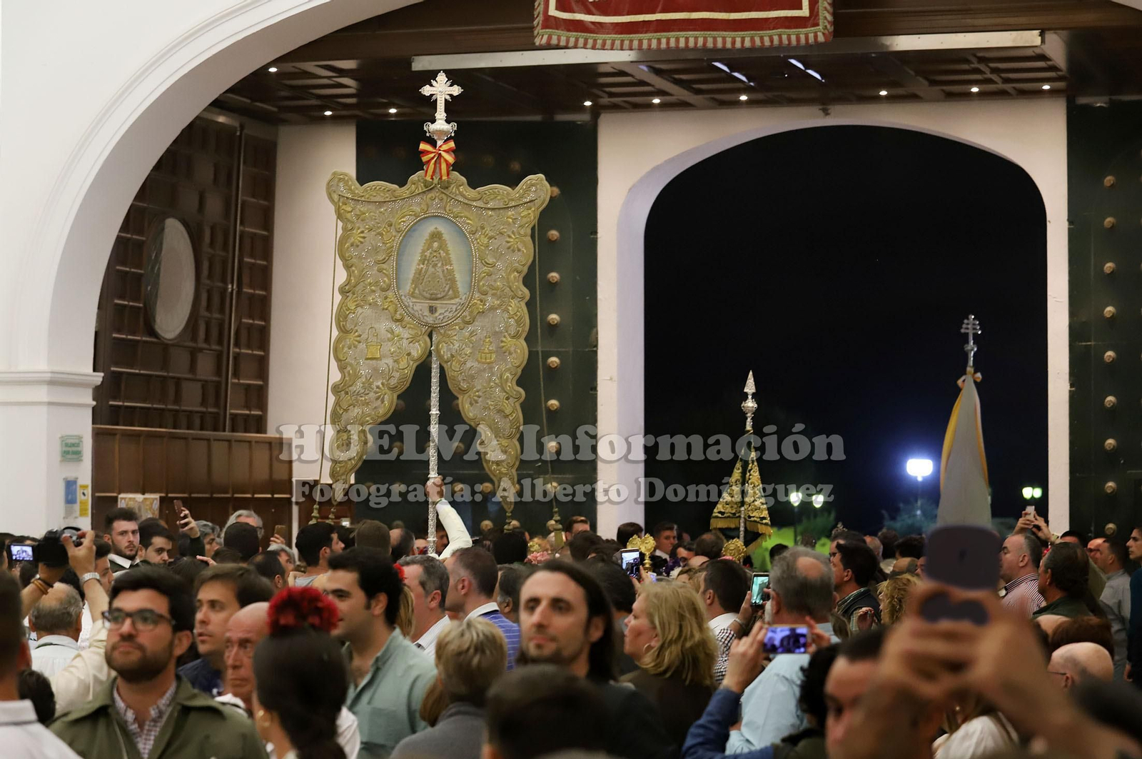 Imágenes del salto a la reja. Rocío 2019