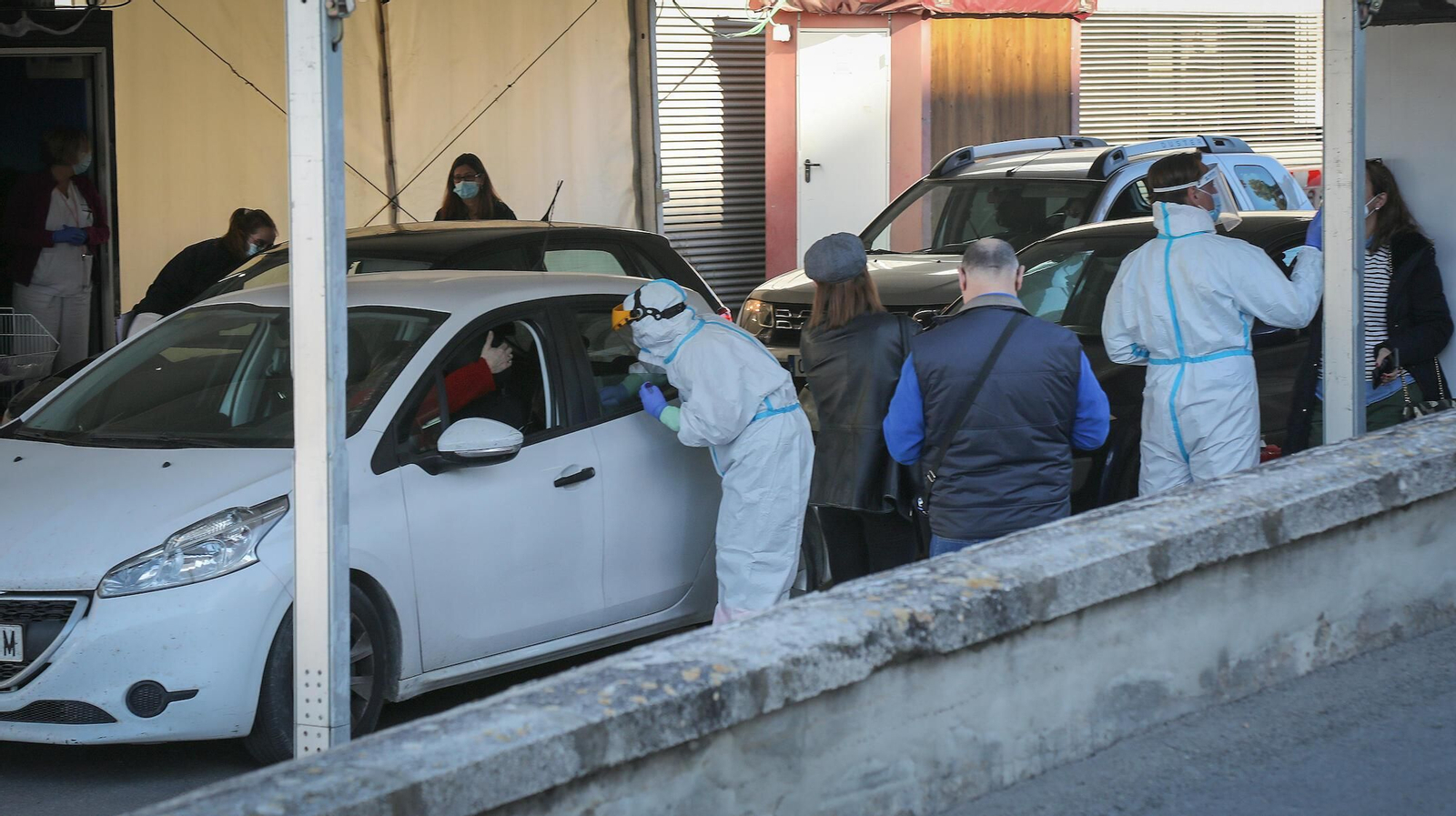 Imagen del autoCovid del hospital.