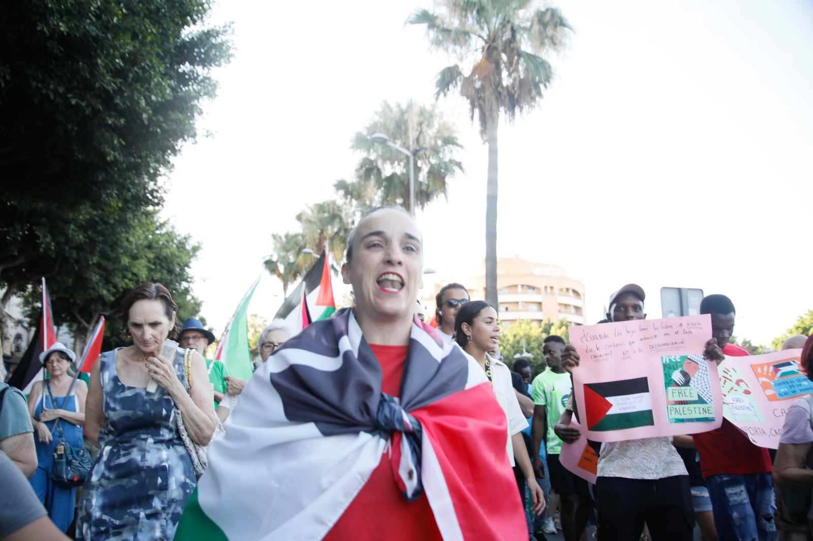 Imágenes de la manifestación en Almería por el genocidio en Palestina
