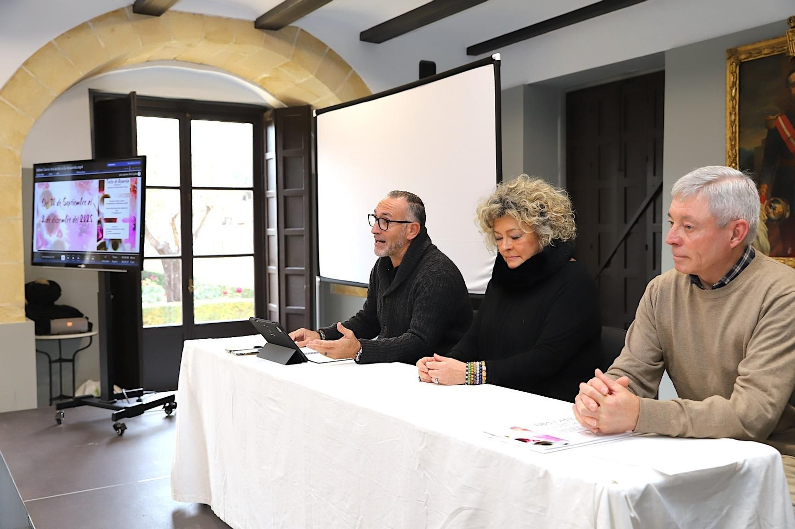 Un momento de la clausura del taller. Un momento de la clausura del taller.