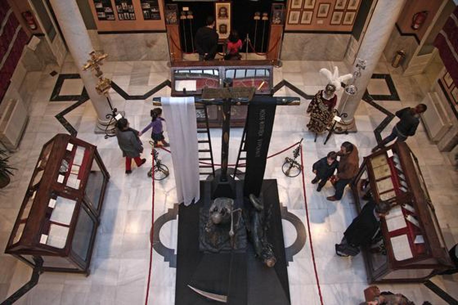 'Mors Mortem Superavit', los orígenes del Santo Entierro