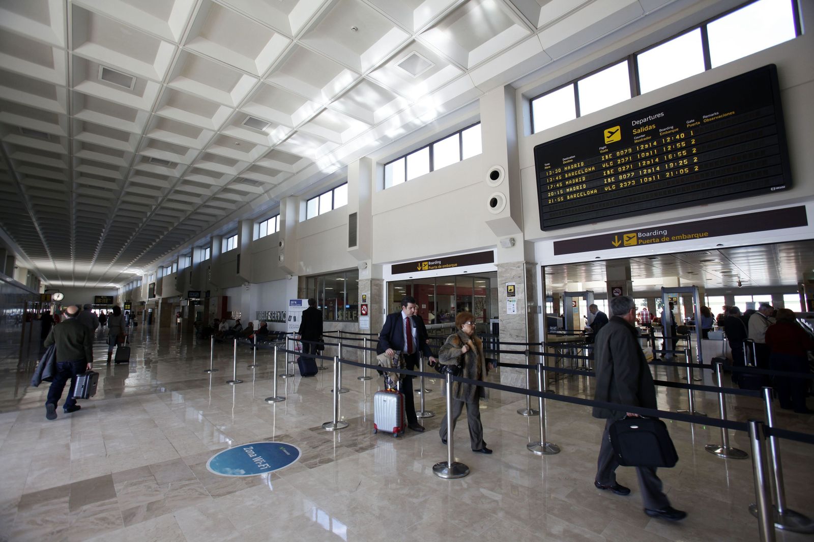 Imagen de archivo del control de pasaportes en el Aeropuerto de Granada