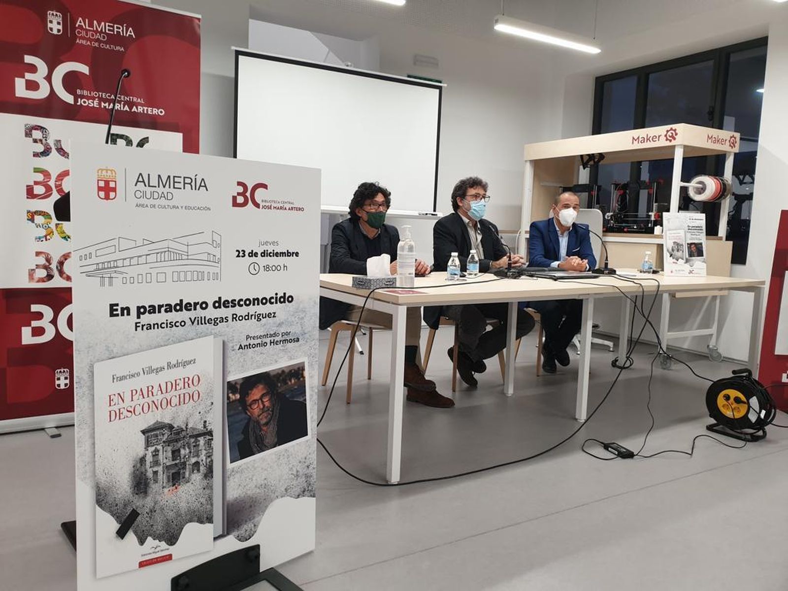 Francisco Villegas acompañado de Ángel Sánchez y Antonio Hermosa.