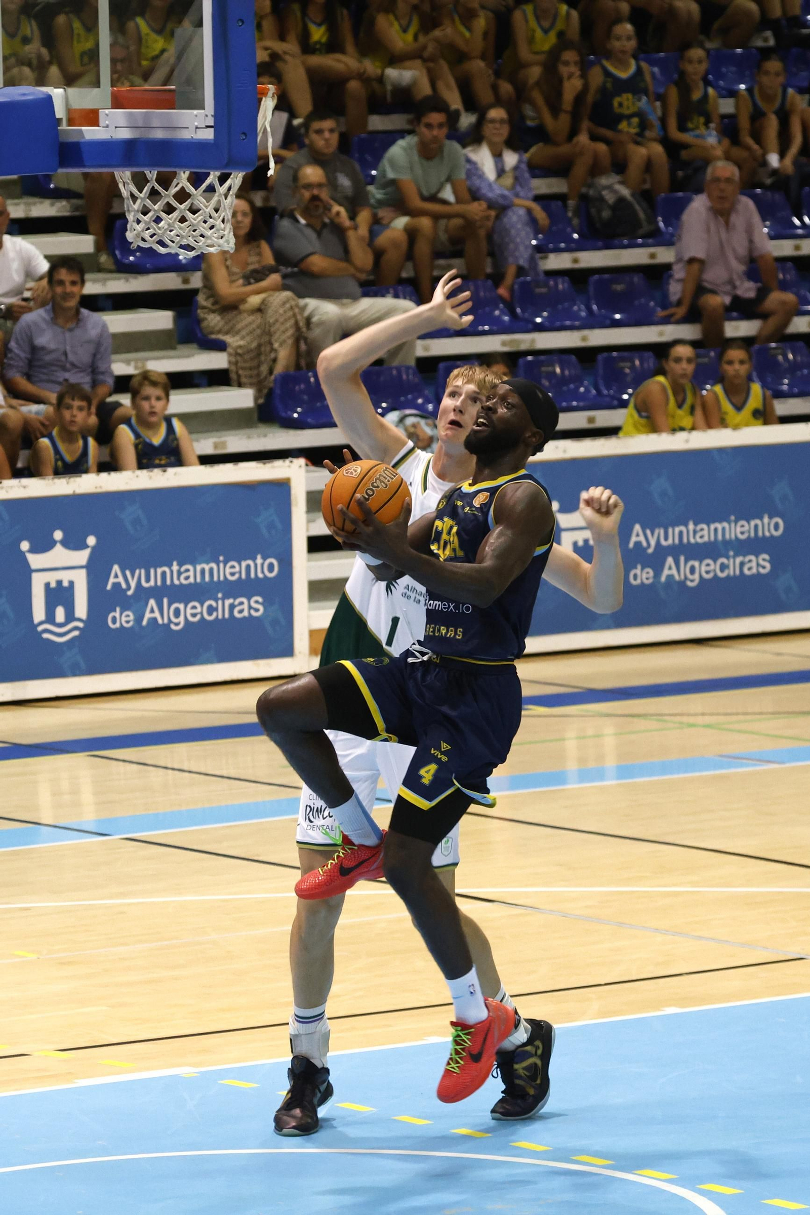 Fotos del I Torneo Ciudad de Algeciras frente al filial de Unicaja