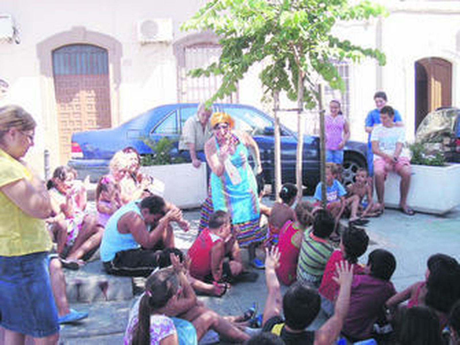 Uno de los grupos de teatro que participaron en la pasada edición del programa Mi barrio en feria.