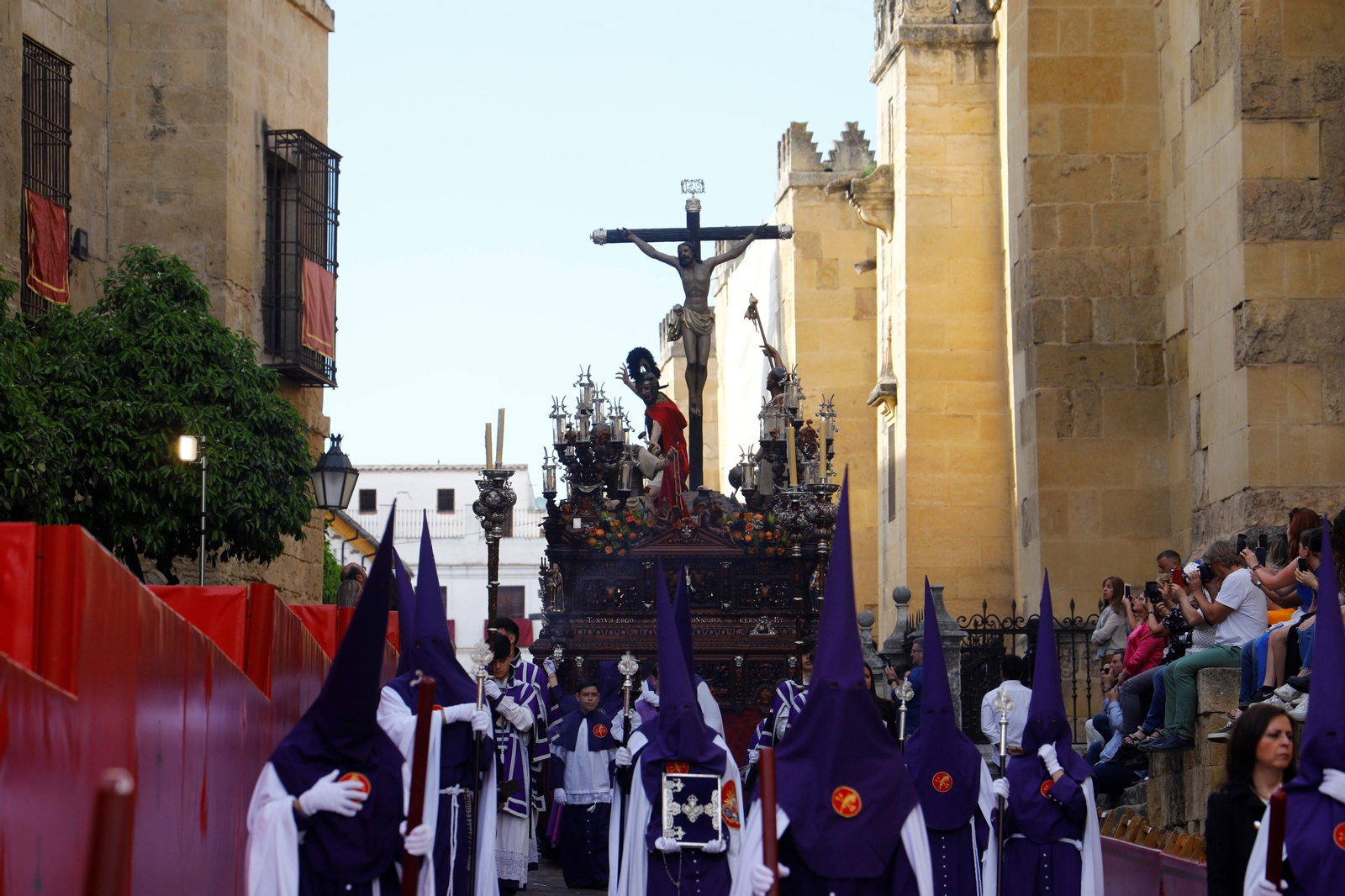 Martes Santo en Córdoba: procesión de la Hermandad de la Agonía